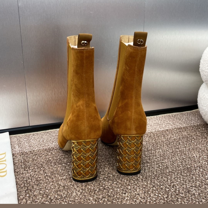 ch**an D*or boots